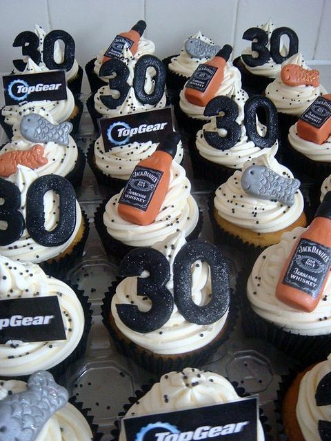 30th Birthday Cupcake Ideas for Men