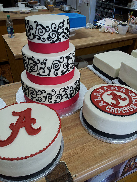 Alabama Crimson Tide Wedding Cakes