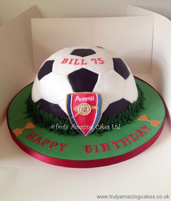 10 Photos of Awesome Football Birthday Cakes For Men