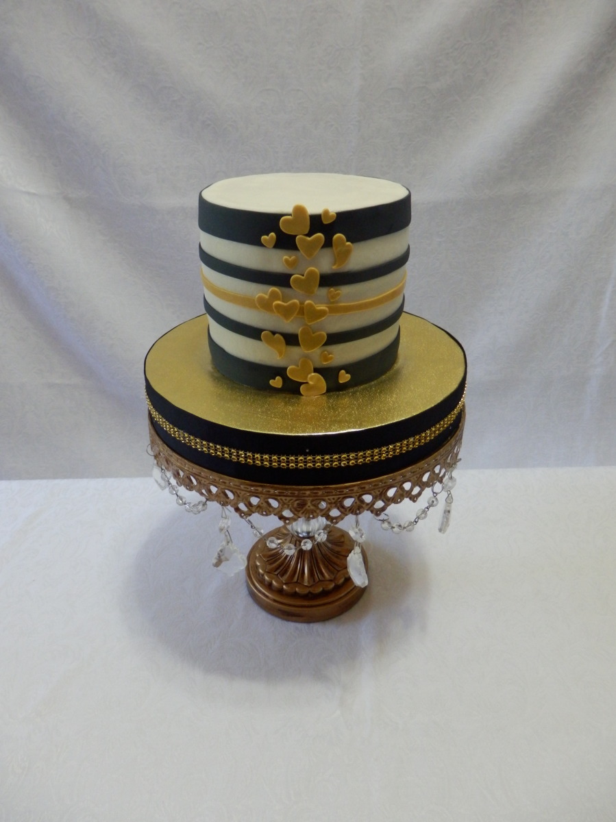 Black and Gold Cake for 16th Birthday