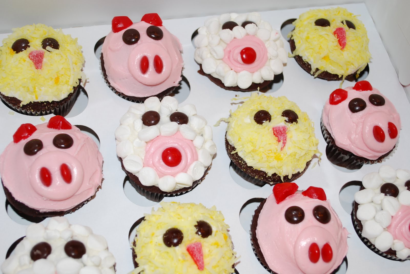 Farm Animal Cupcakes