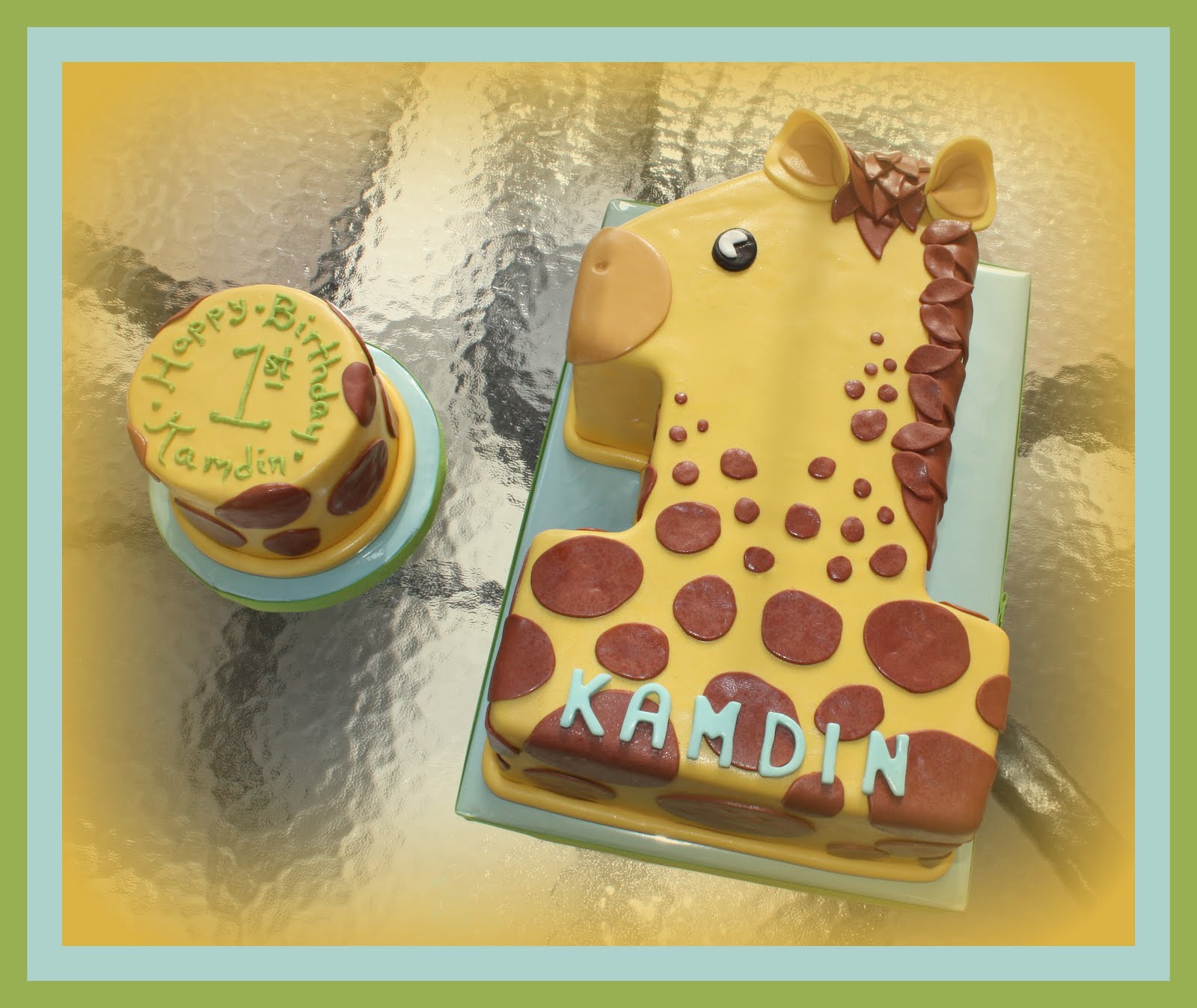 Giraffe Birthday Cake 1