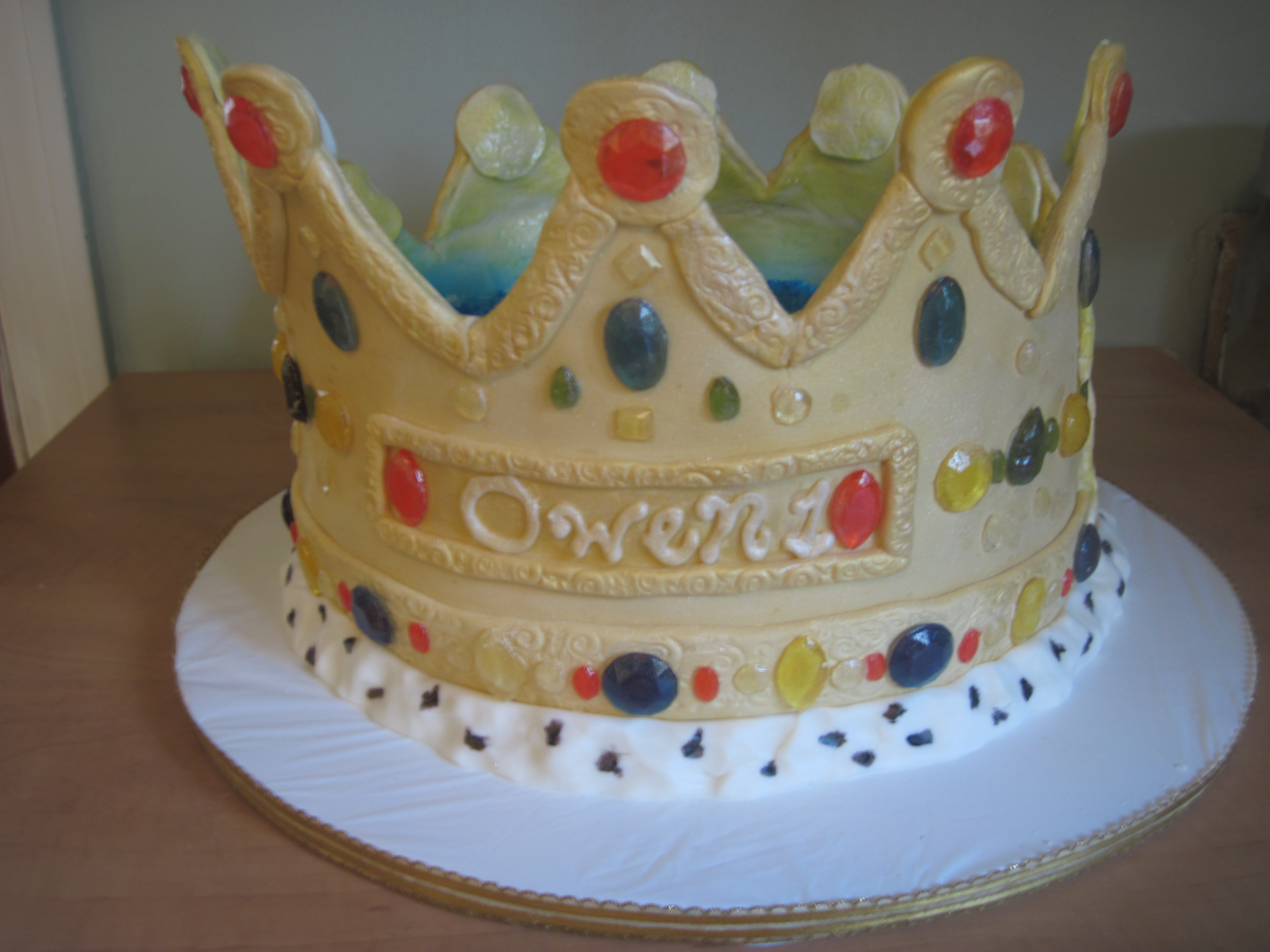 King Crown Birthday Cake