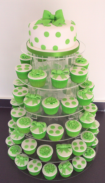 Lime Green Wedding Cakes and Cupcakes