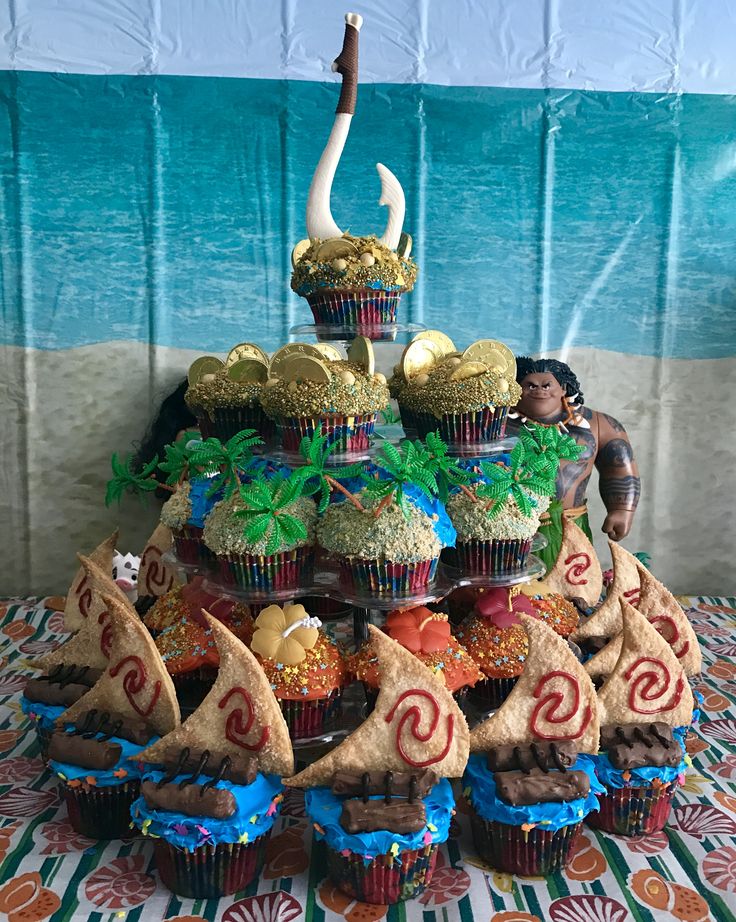 Moana Birthday Party Cupcakes