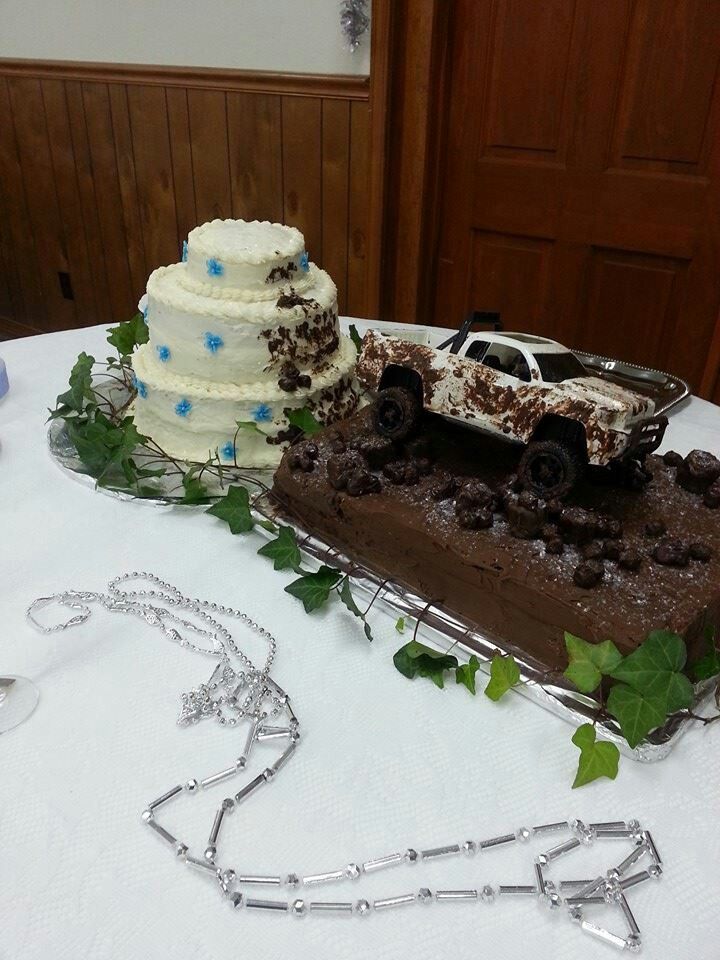 Mud Truck Wedding Cake