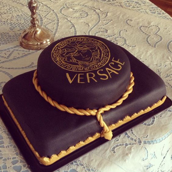 10 Photos of Versace Birthday Party Cakes