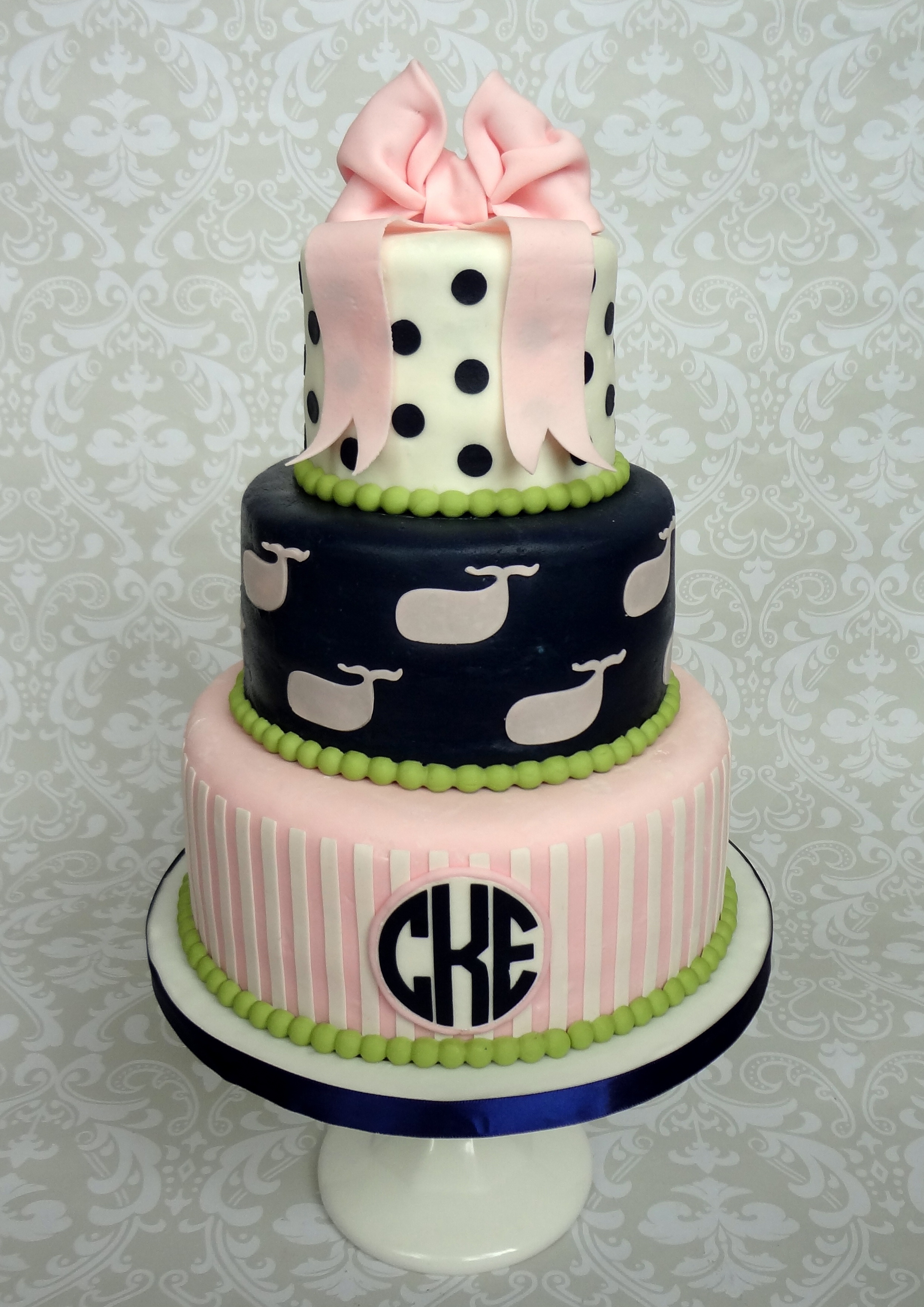 11 Photos of Preppy Birthday Cakes