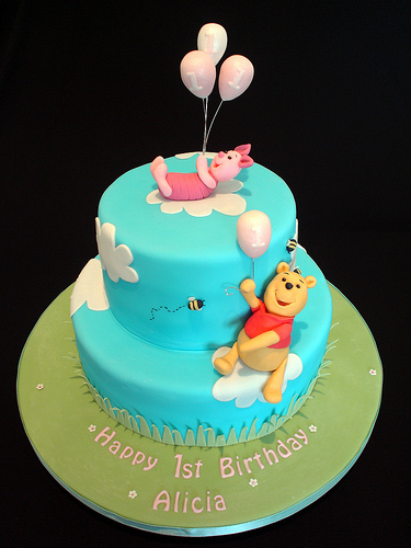 Winnie Pooh Birthday Cake