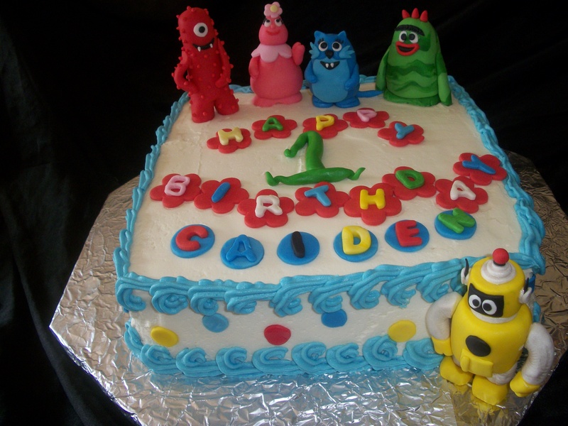 Yo Gabba Birthday Cake