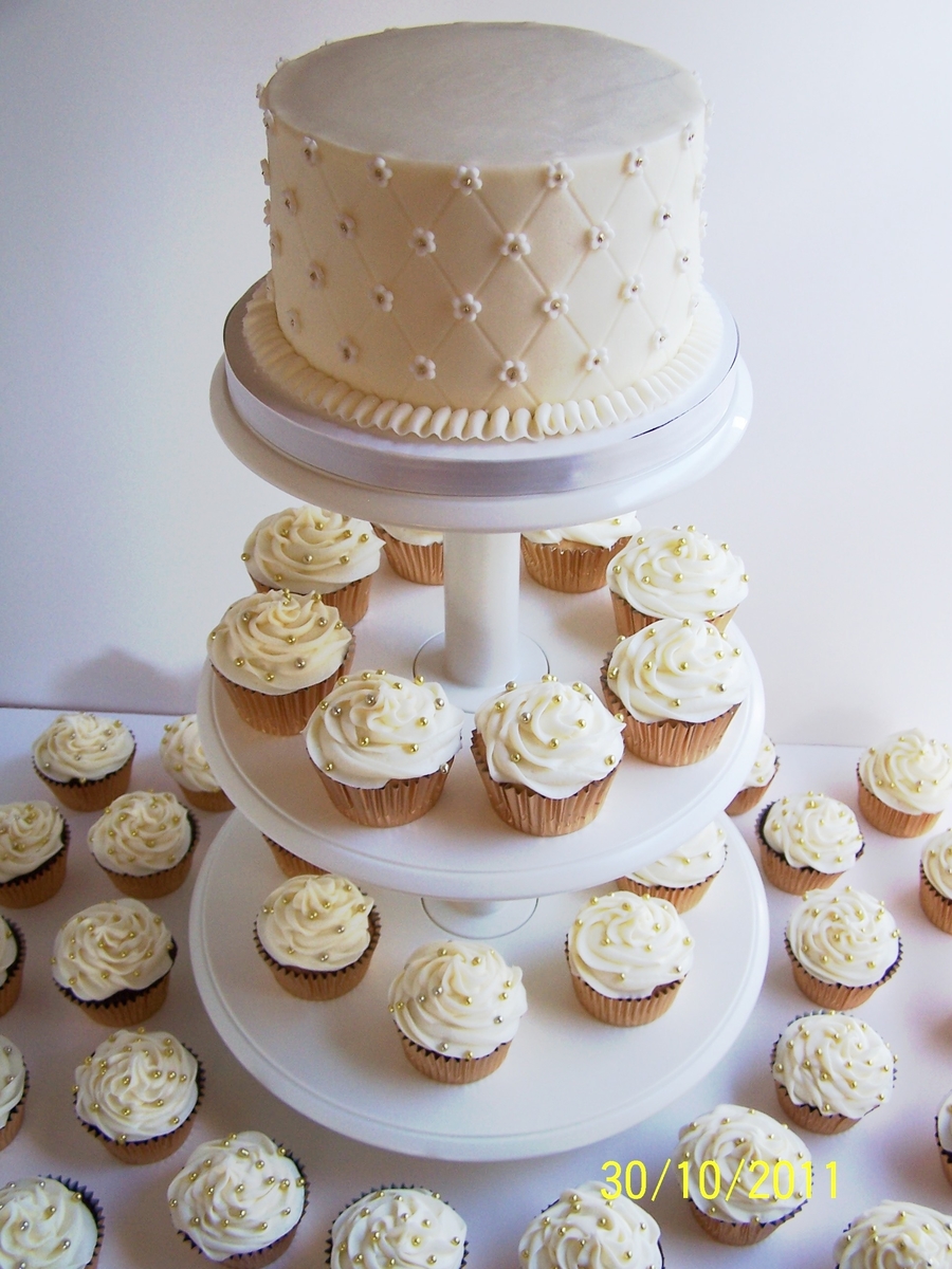 50th Anniversary Cupcake Cake Ideas