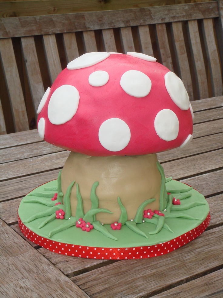 Fairy Toadstool Cake