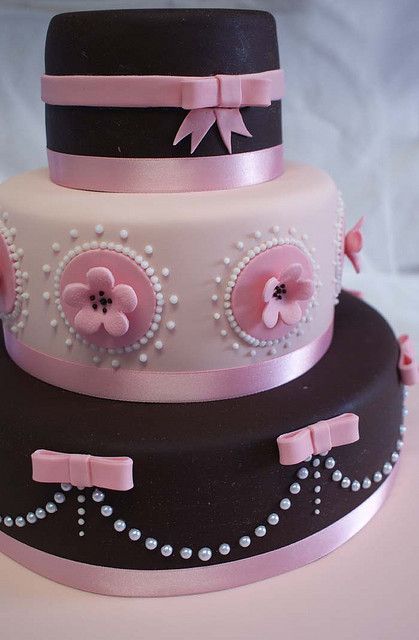 6 Photos of Happy 18th Anniversary Cakes