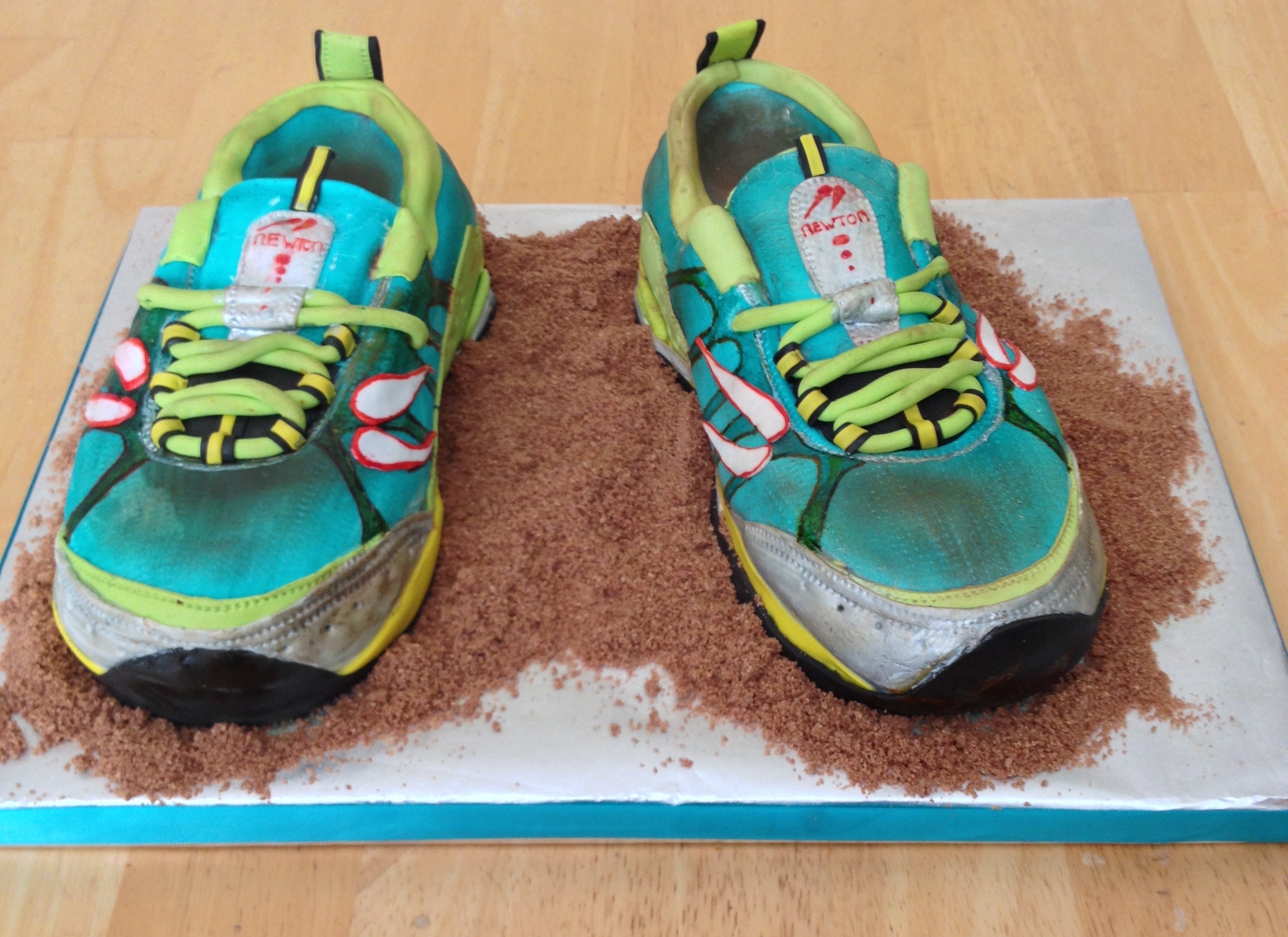 Happy Birthday Runner Cake