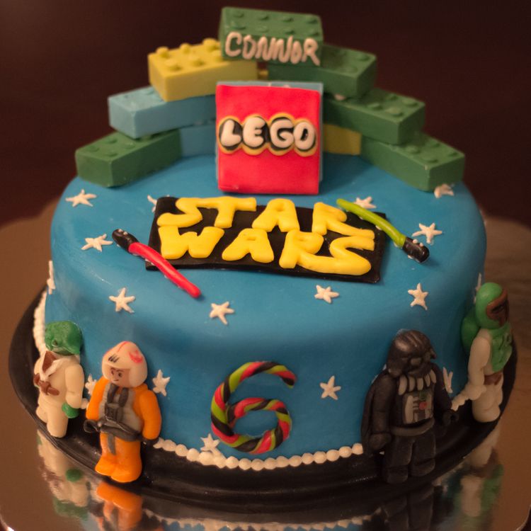 LEGO Star Wars Cake