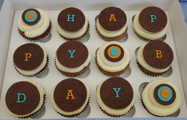 9 Photos of Masculine Birthday Cupcakes