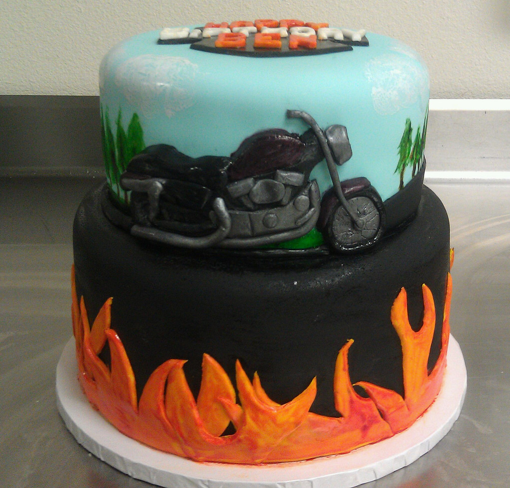 Motorcycle Birthday Cakes for Men