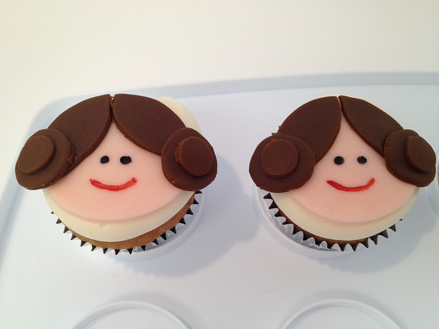 Princess Leia Cupcake Cake