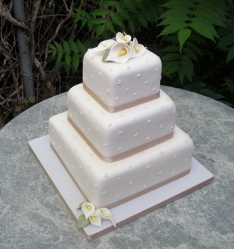 Simple Elegant Square Wedding Cakes