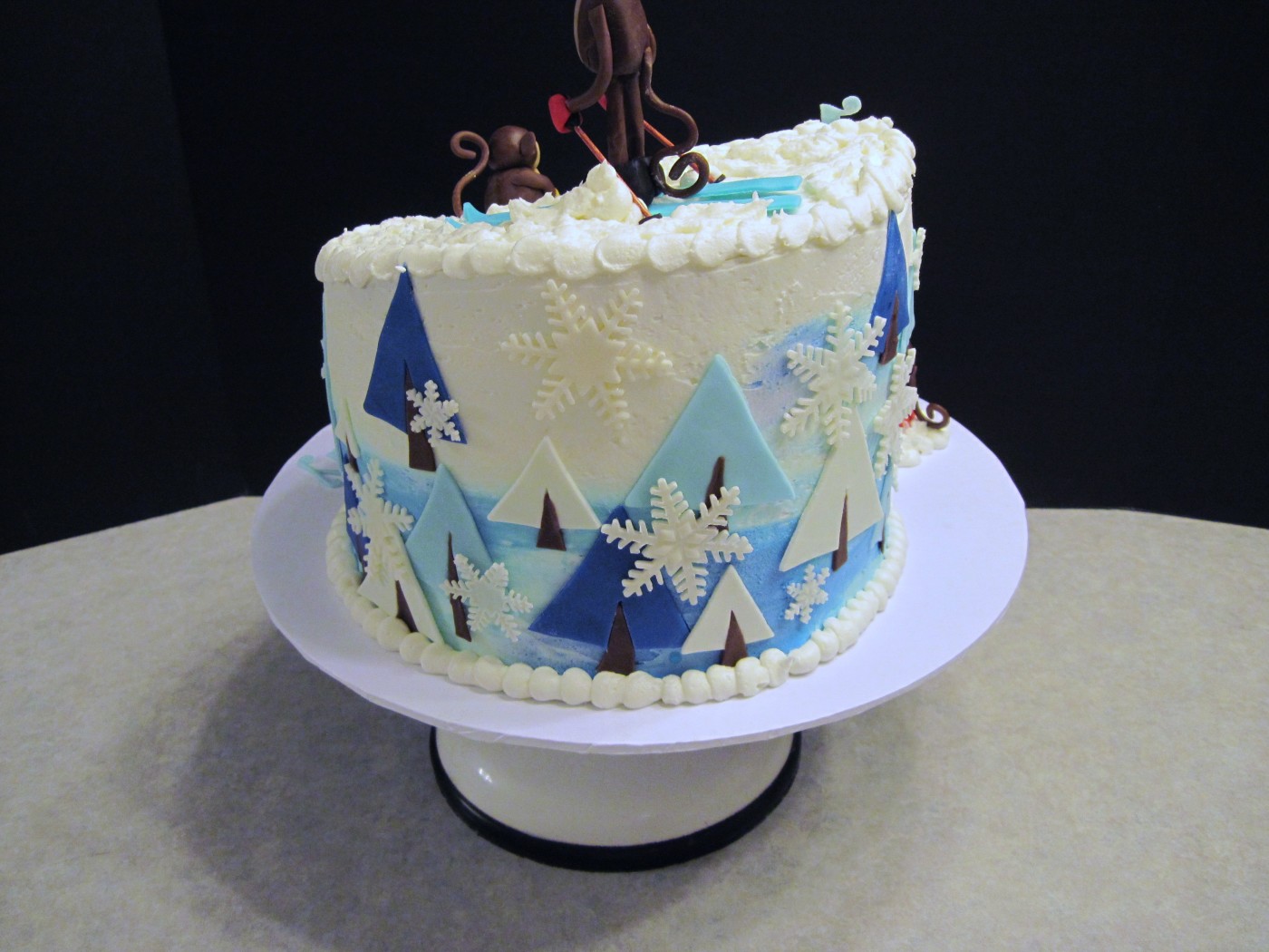 Skiing Birthday Cake Decorating Ideas