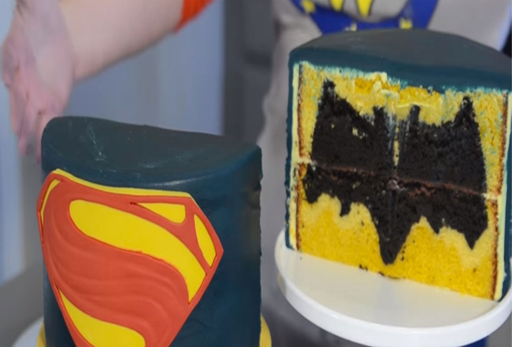 Superman vs Batman Birthday Cake