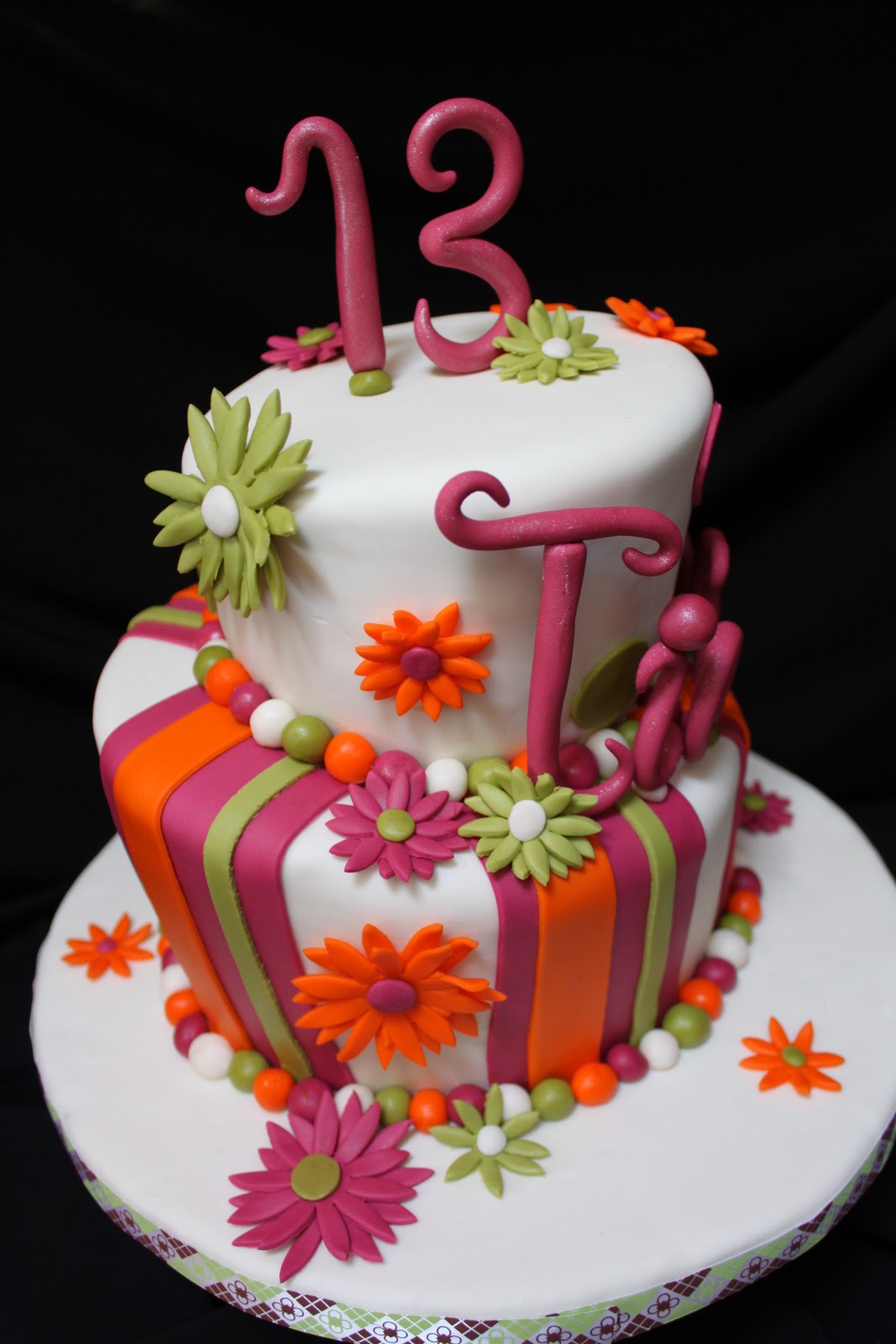 10 Photos of Specialty Birthday Cakes Topsy Turvy