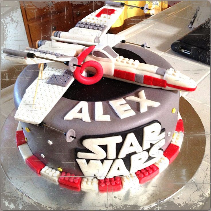 X-Wing Star Wars Birthday Cake