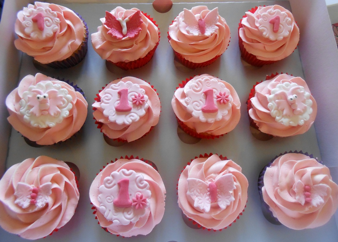 1st Birthday Cupcake Cake