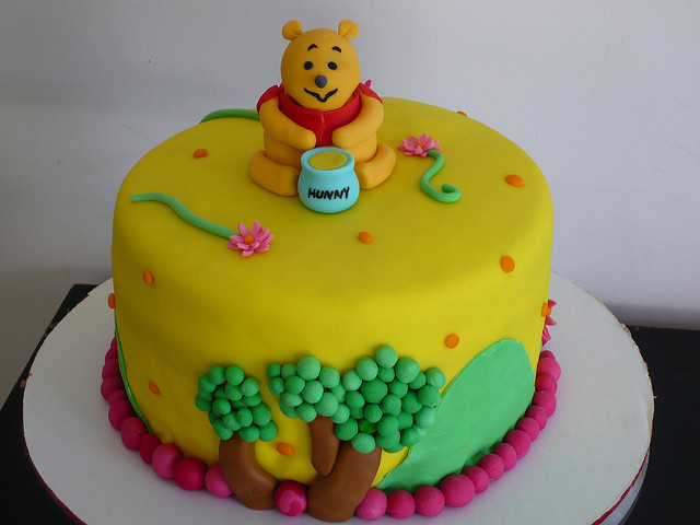 Baby Winnie the Pooh Cake