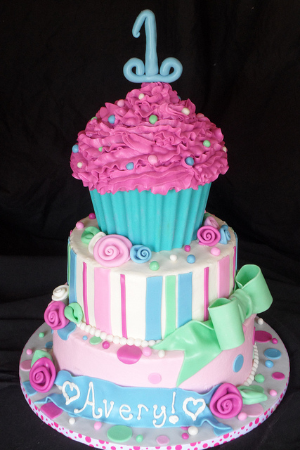 Cupcake Birthday Cake