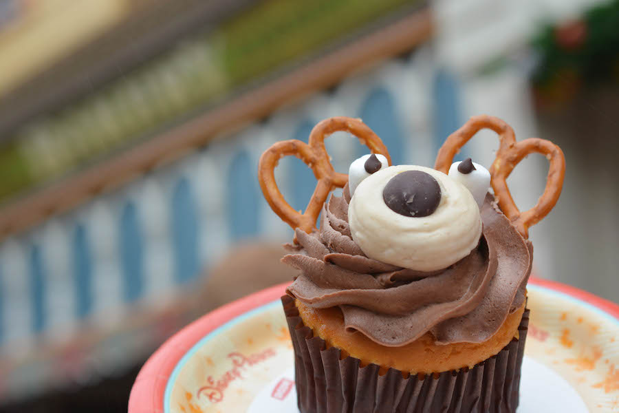 Disney Christmas Cupcakes