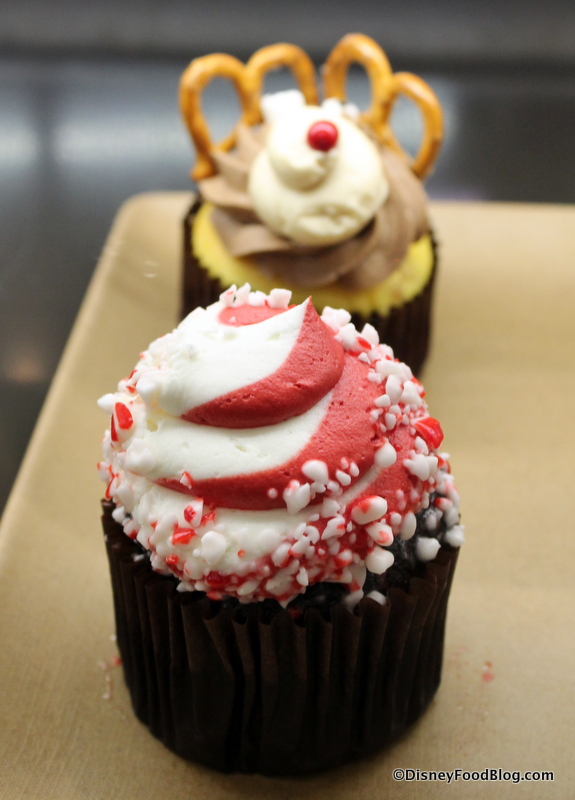 Disney World Christmas Cupcakes