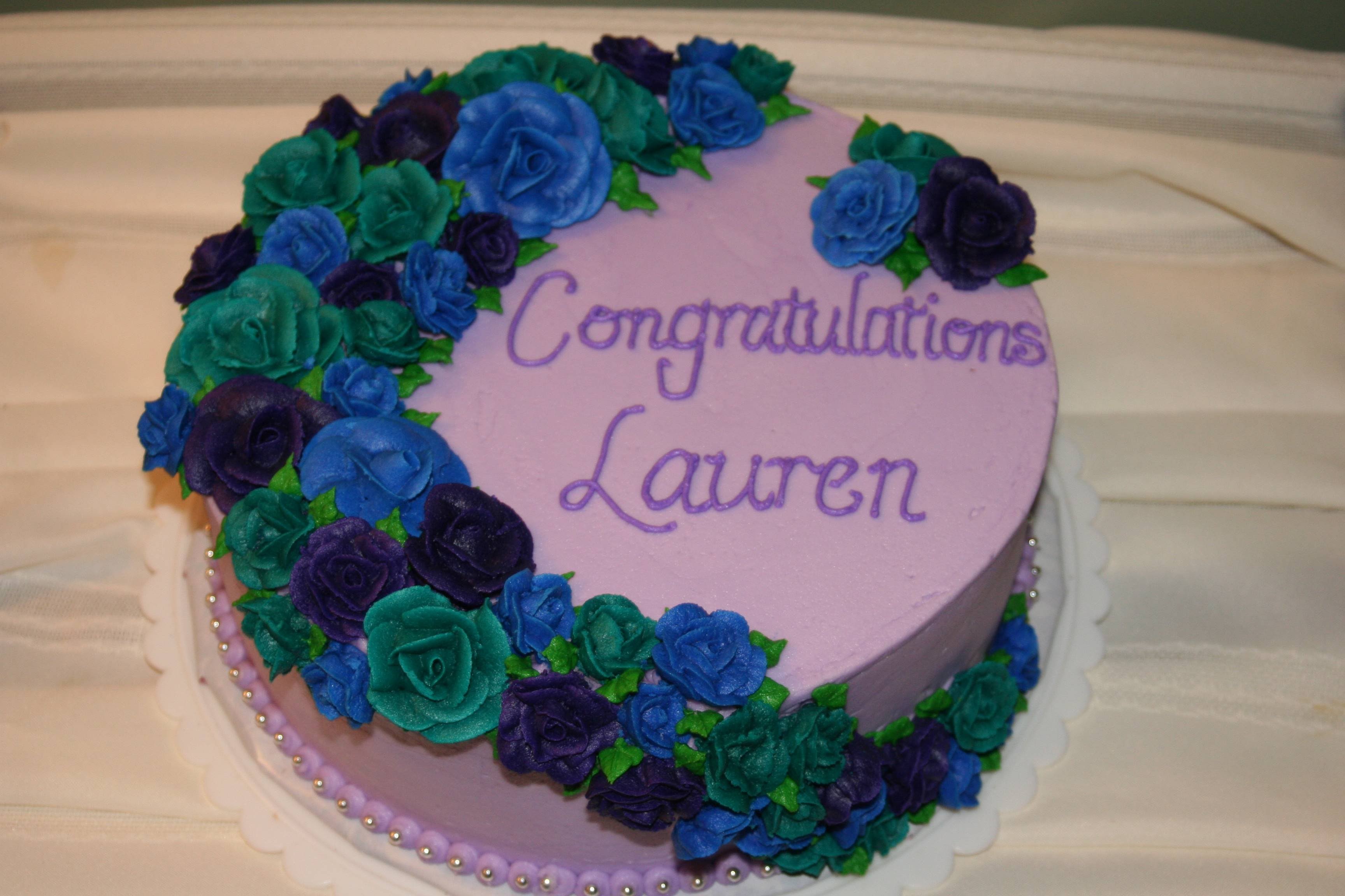 Graduation Cakes with Buttercream Frosting