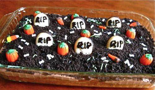 Halloween Graveyard Dirt Cake Recipe