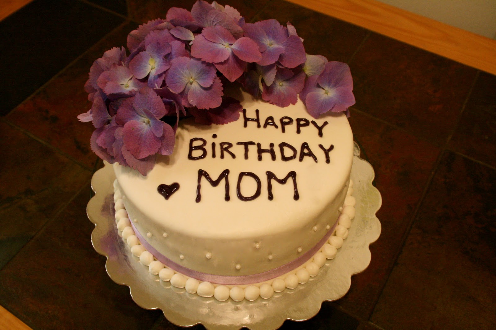 Happy Birthday Mom Cake