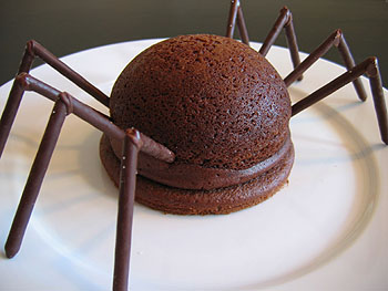 How to Make Spider Cakes