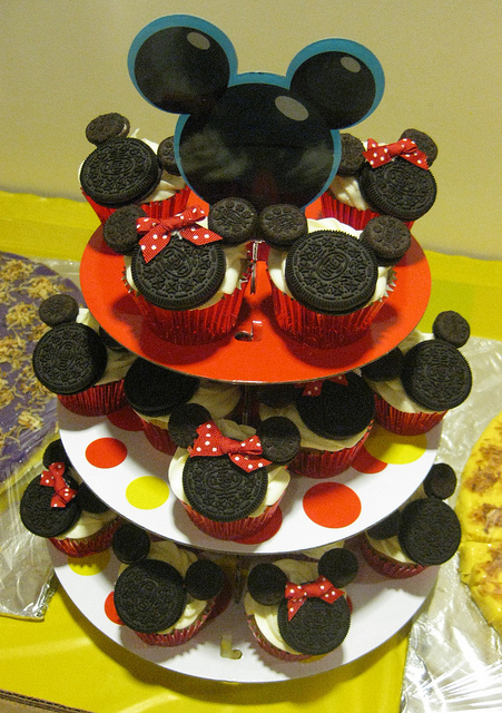 6 Photos of Disney Mickey Mouse And Minnie Mouse Cupcakes