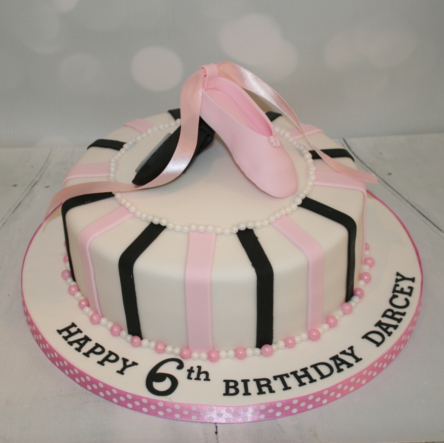 Pink Birthday Cake Dance