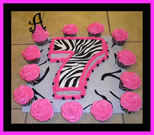 7 Photos of Pink Black Birthday Cakes 7