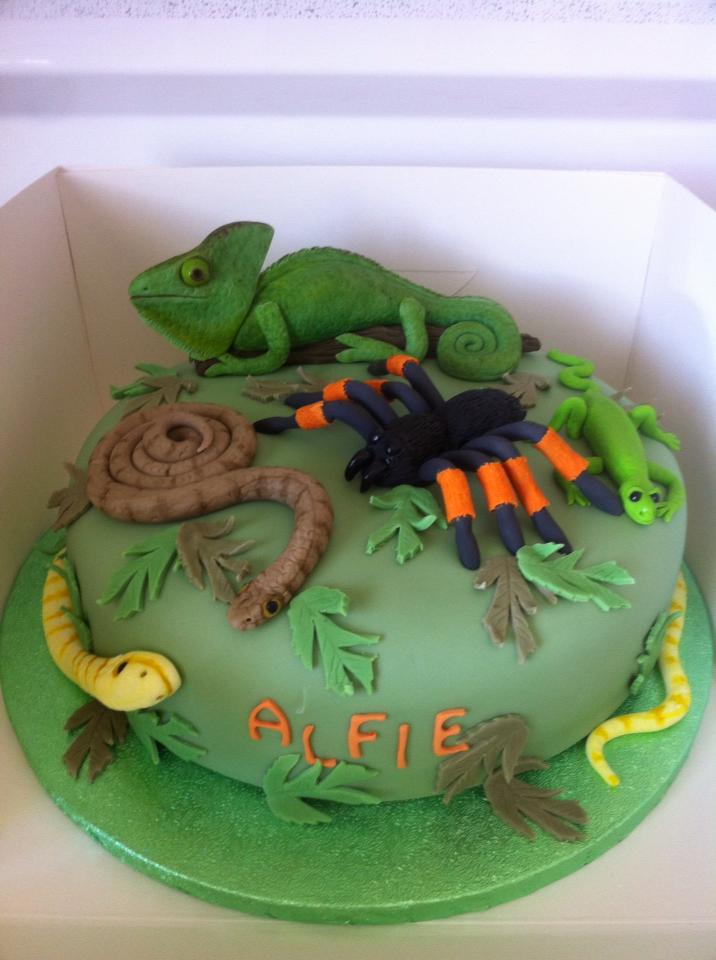 Reptile Snake Party Birthday Cake