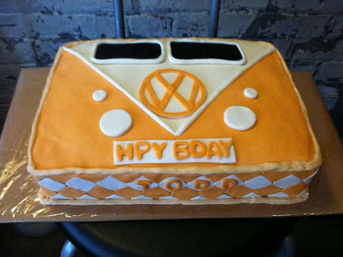 VW Bus Birthday Cake