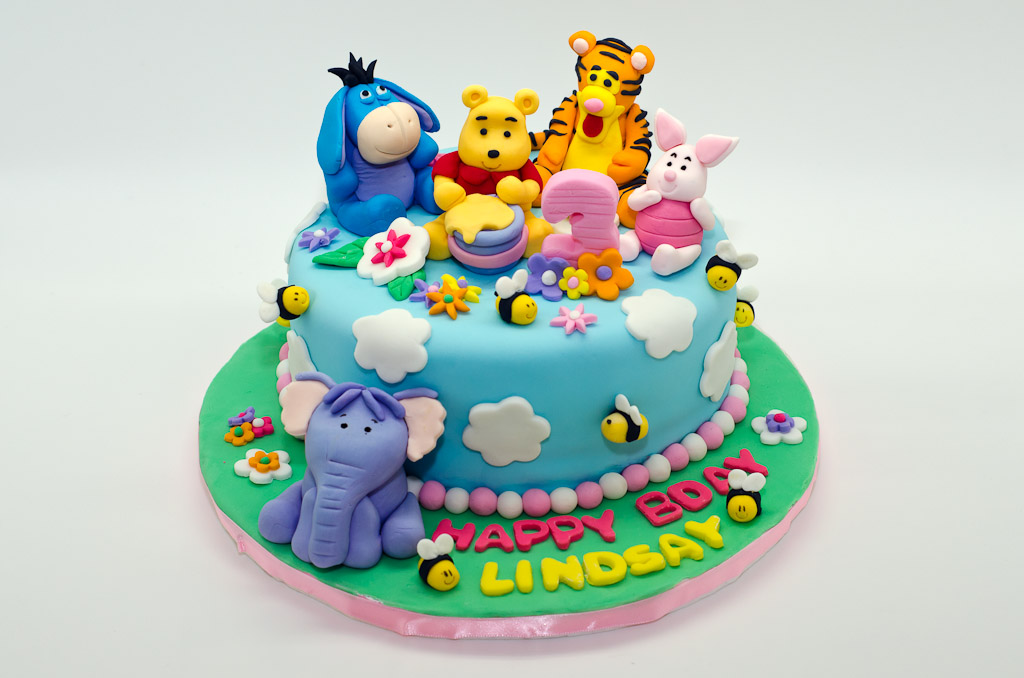 Winnie the Pooh Birthday Cake Ideas