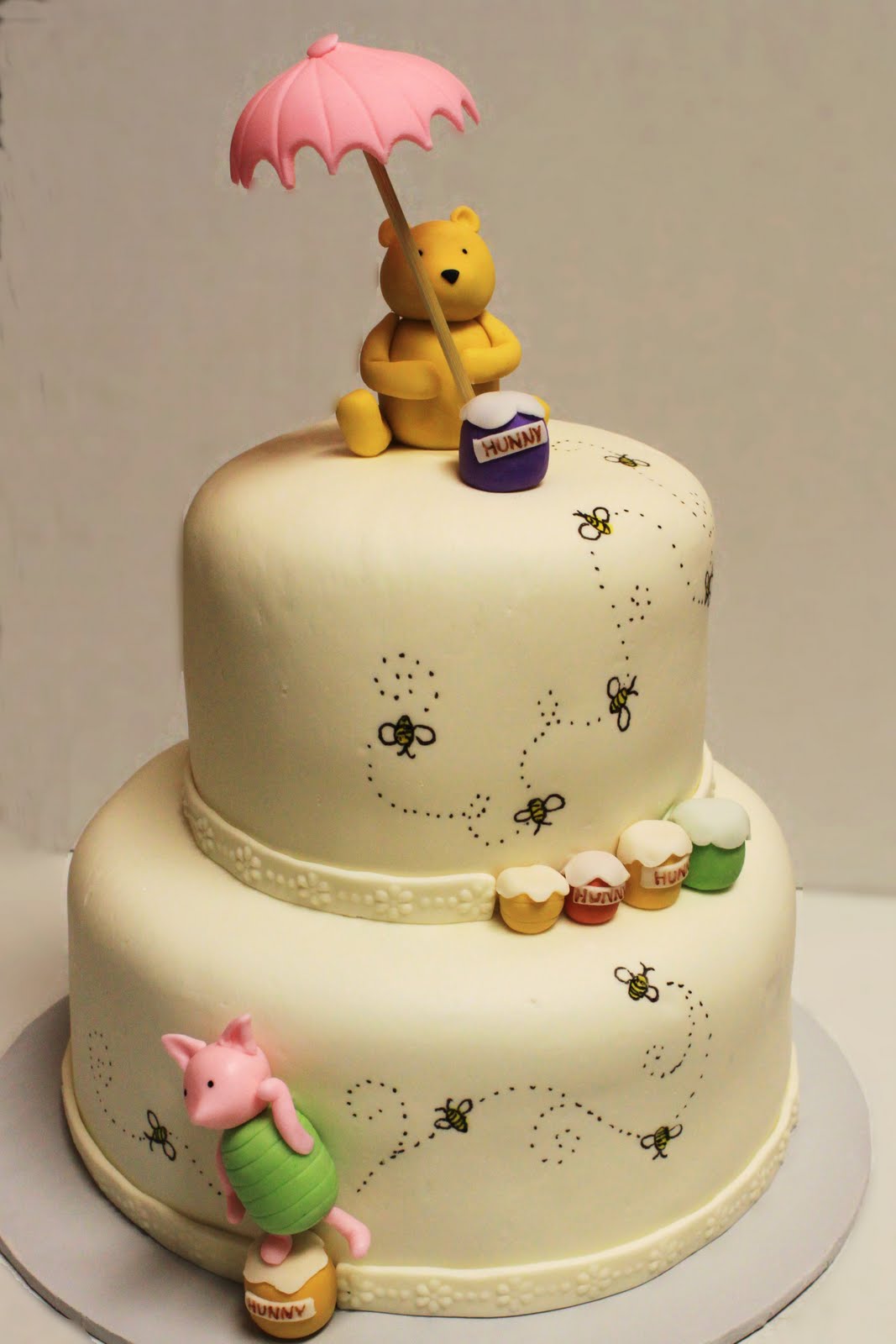 7 Photos of Small Winnie The Pooh Cakes