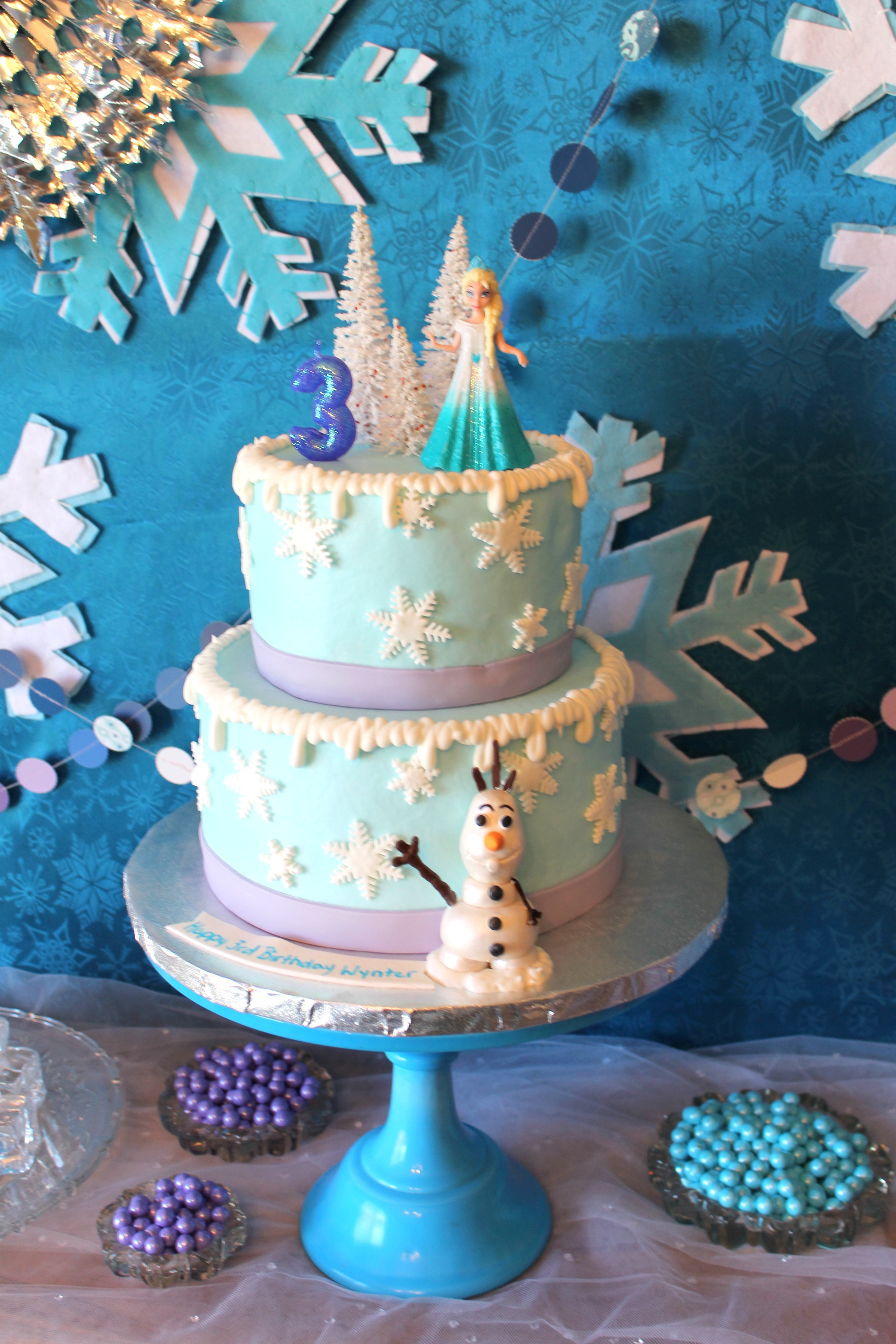 Disney Frozen Birthday Cake