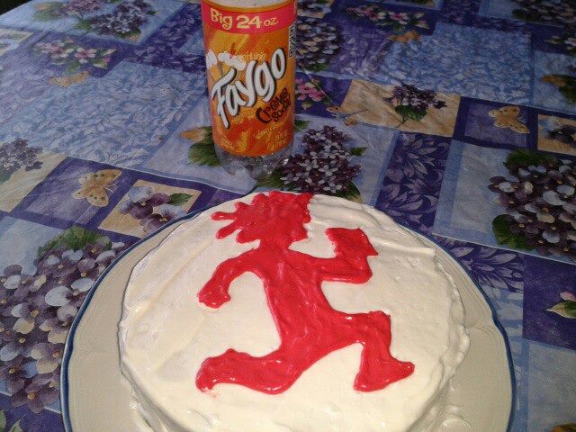 10 Photos of Faygo Birthday Cakes