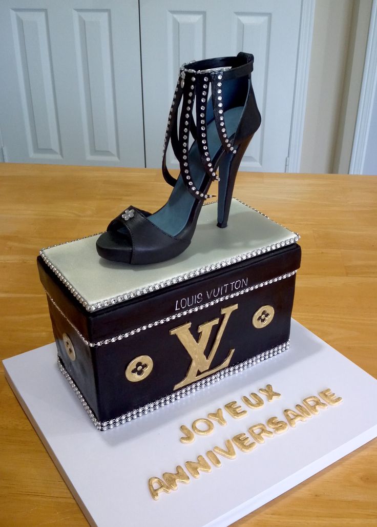 Louis Vuitton Cake