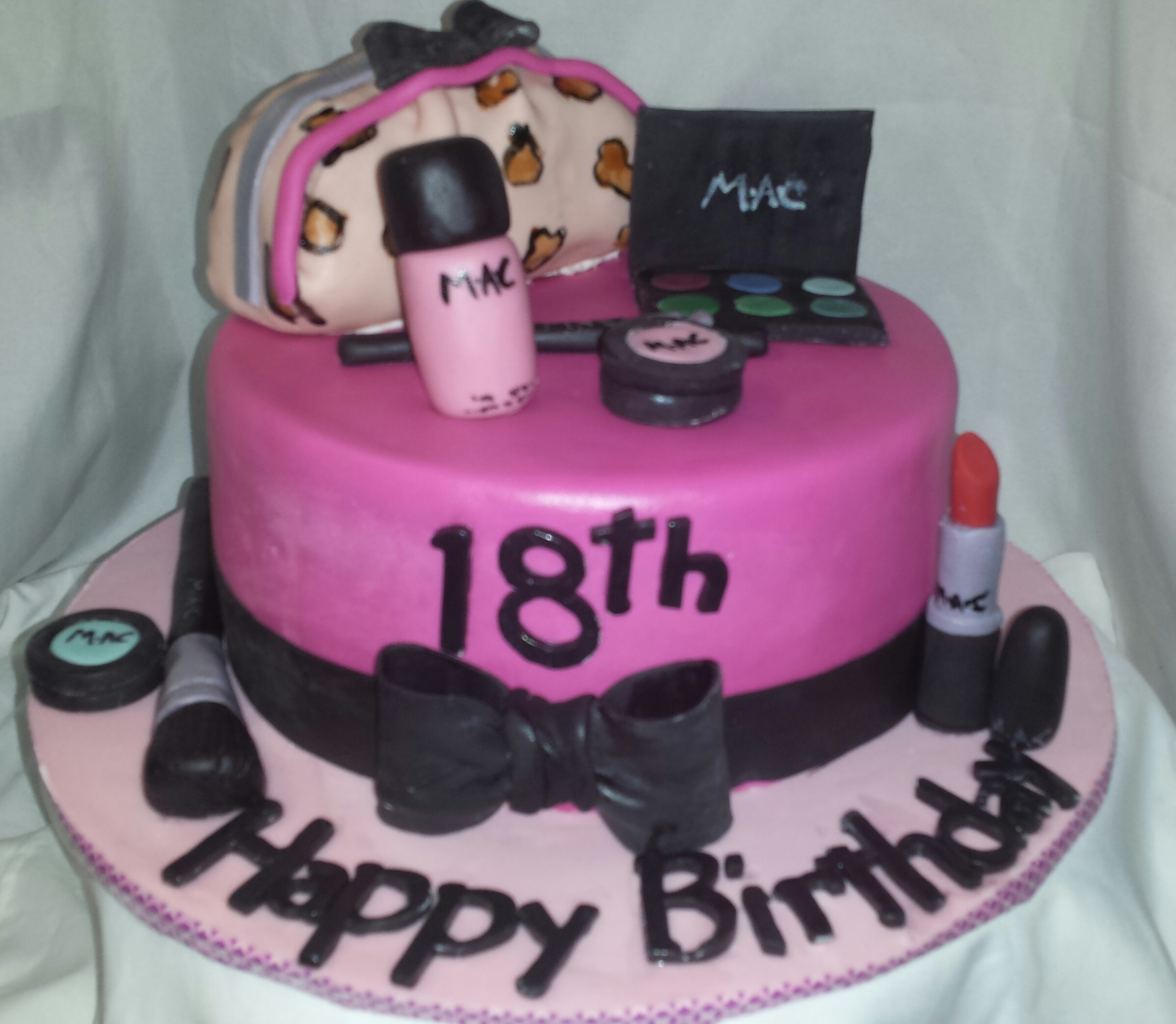 Make Up Theme Birthday Cake