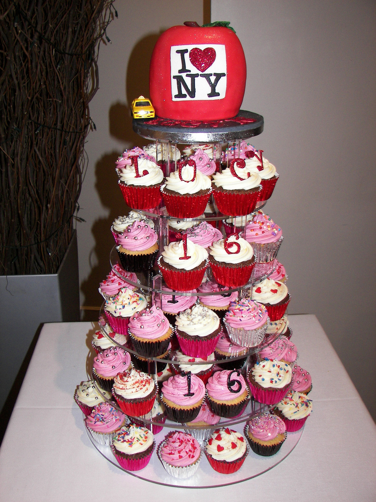 New York Themed Sweet 16 Party