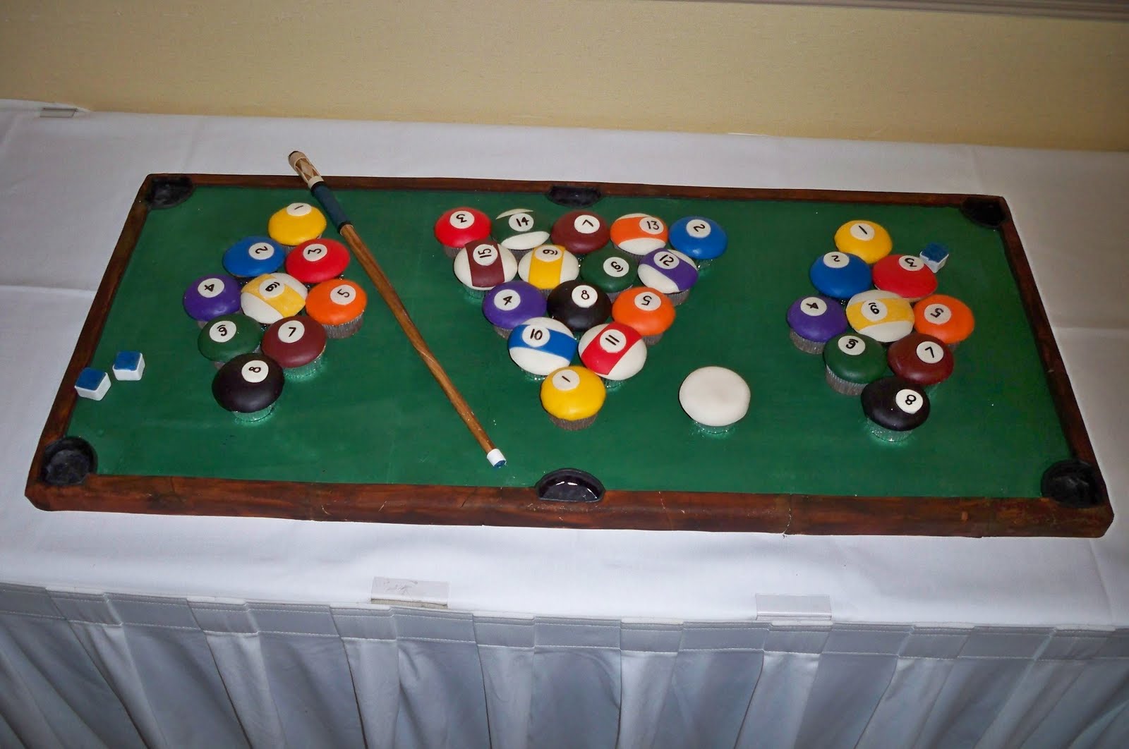 Pool Table Cake