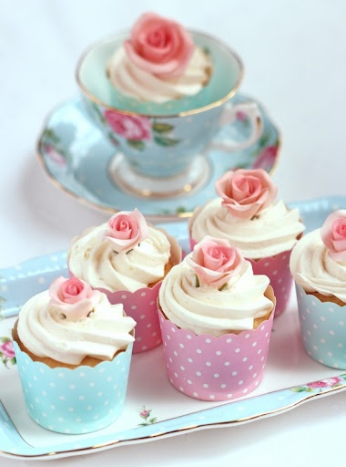 Rose Buttercream Frosting for Cupcakes